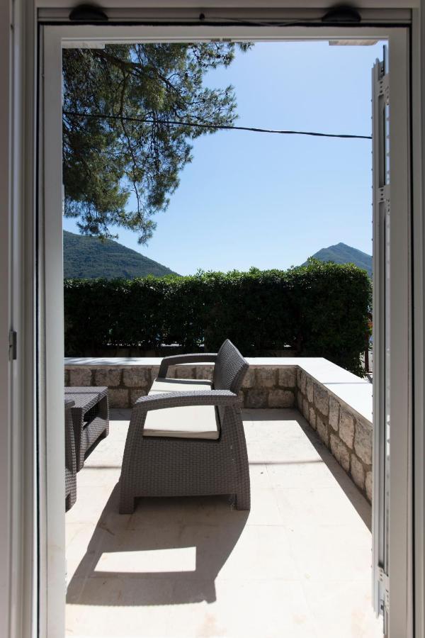 Spring Apartment Perast Exteriér fotografie